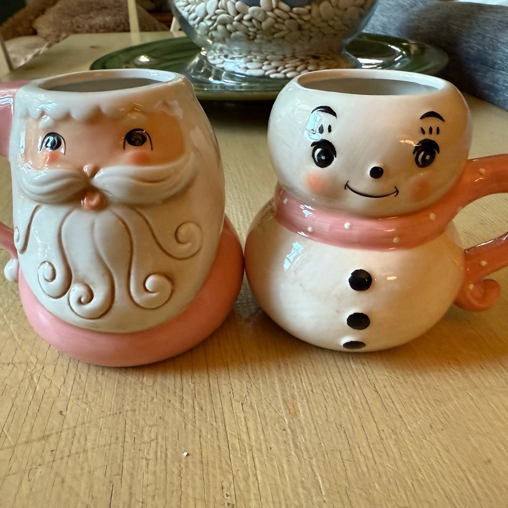 Charming Santa and Snowman Mug Set - Pink and White